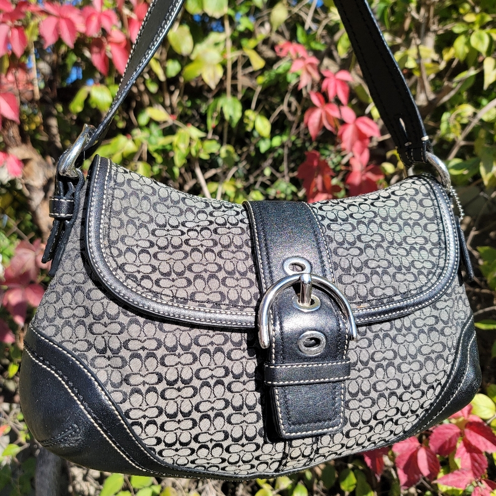 Coach signature Soho purse